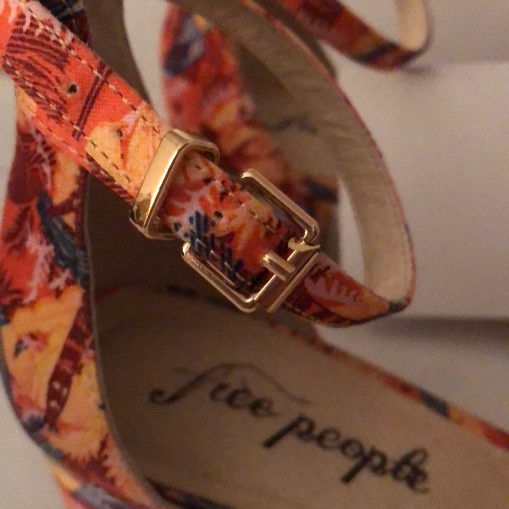 Printed heel - Picture 4 of 8